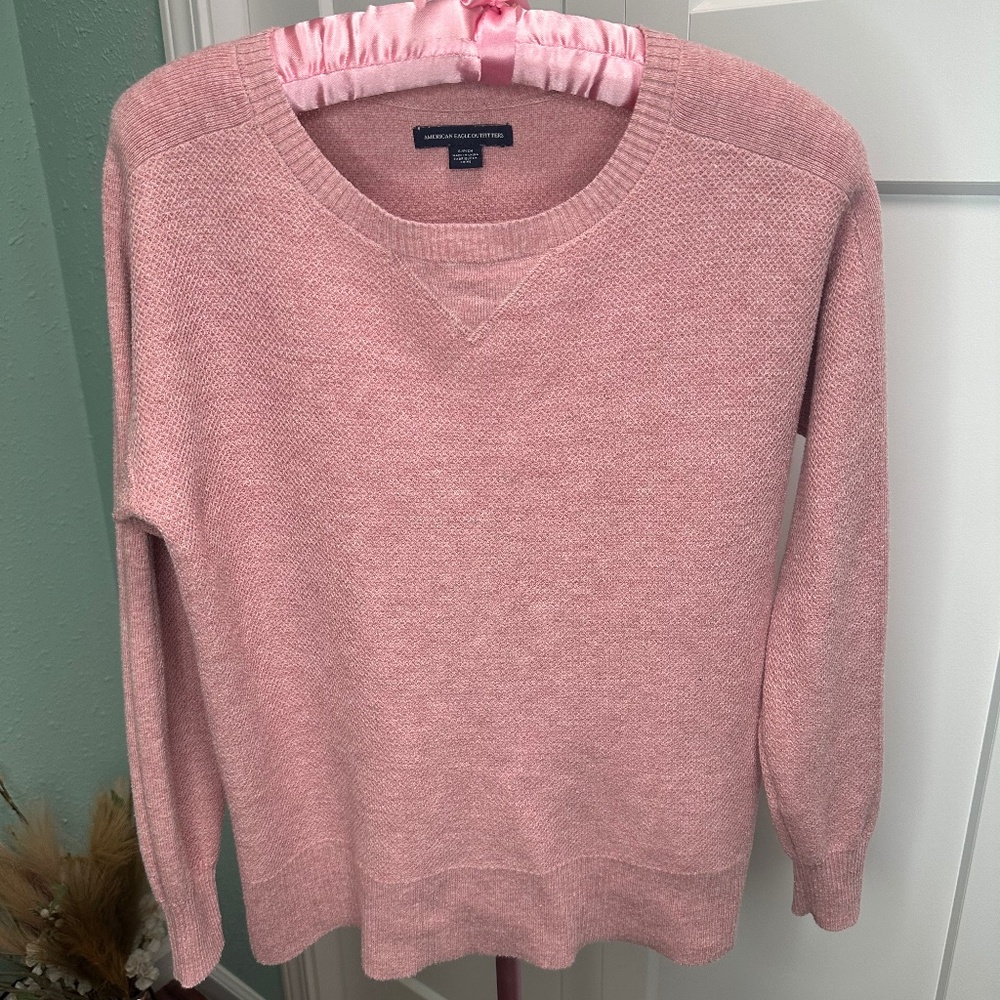 American Eagle pink sweater size small casual preppy spring easter